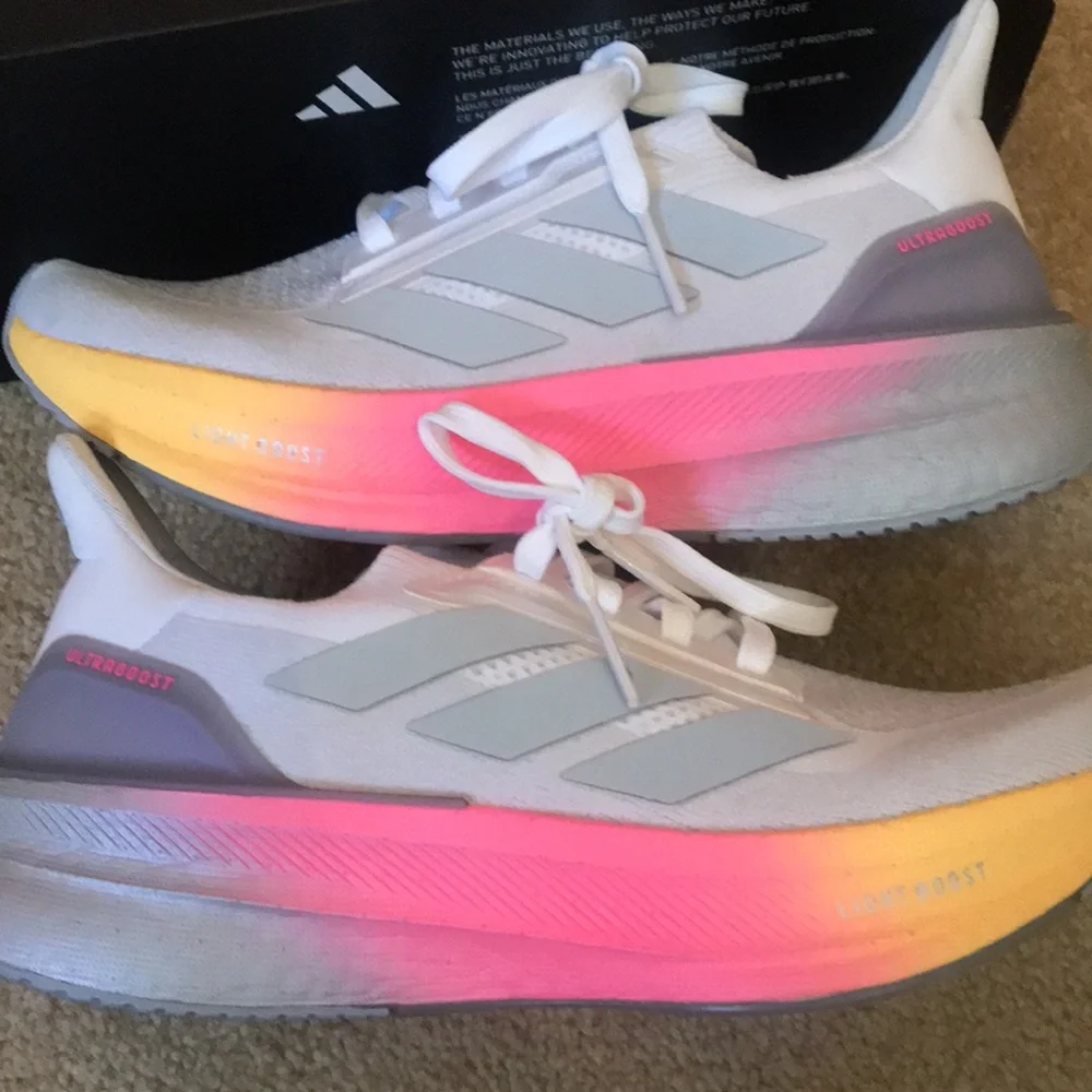 Adidas Women's UltraBoost 5 Running Shoes with Pink Gradient Midsole. EUC. Sz 6.